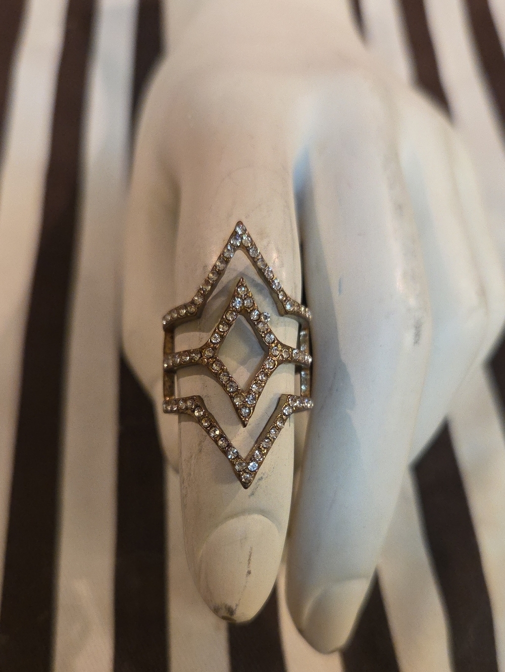 Stella & Dot Gold Tone Pavé Spear Chevron Adjustable Ring Sz 6.5